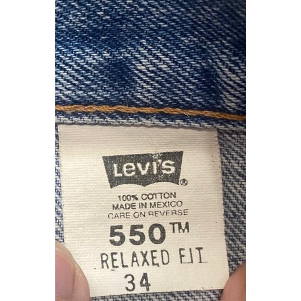 Vtg Levis 550 Shorts Men 34 Medium Wash Blue Denim Jorts Y2K 2001 Relaxed Fit - Picture 4 of 8